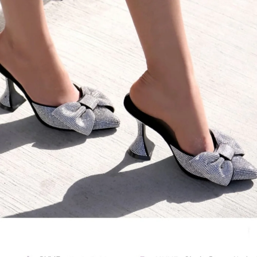 Just In DIAMOND BOW BACKLESS HEELS - Picture 1 of 2
